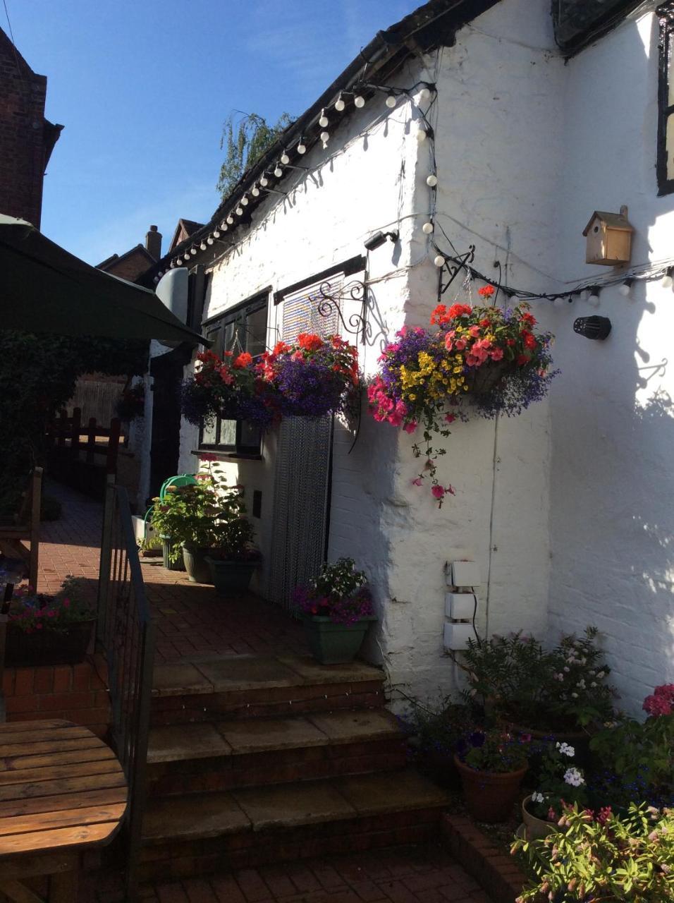 The Talbot Inn Much Wenlock Zewnętrze zdjęcie