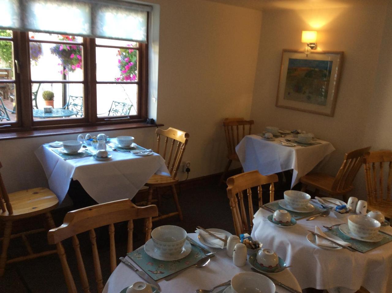 The Talbot Inn Much Wenlock Zewnętrze zdjęcie