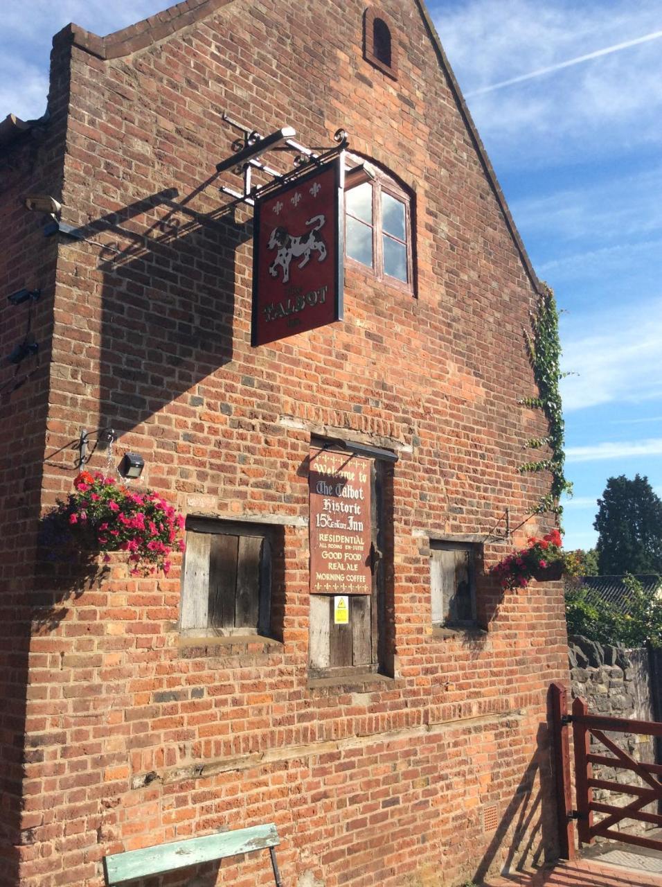 The Talbot Inn Much Wenlock Zewnętrze zdjęcie